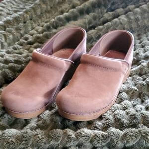 Dansko Women's Tan Clogs Size 38 (8 US)